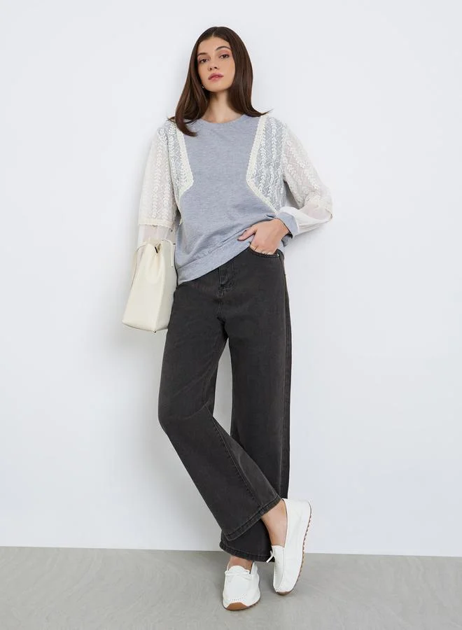 ستايلي بلوزة بأكمام طويلة وألواح دانتيل